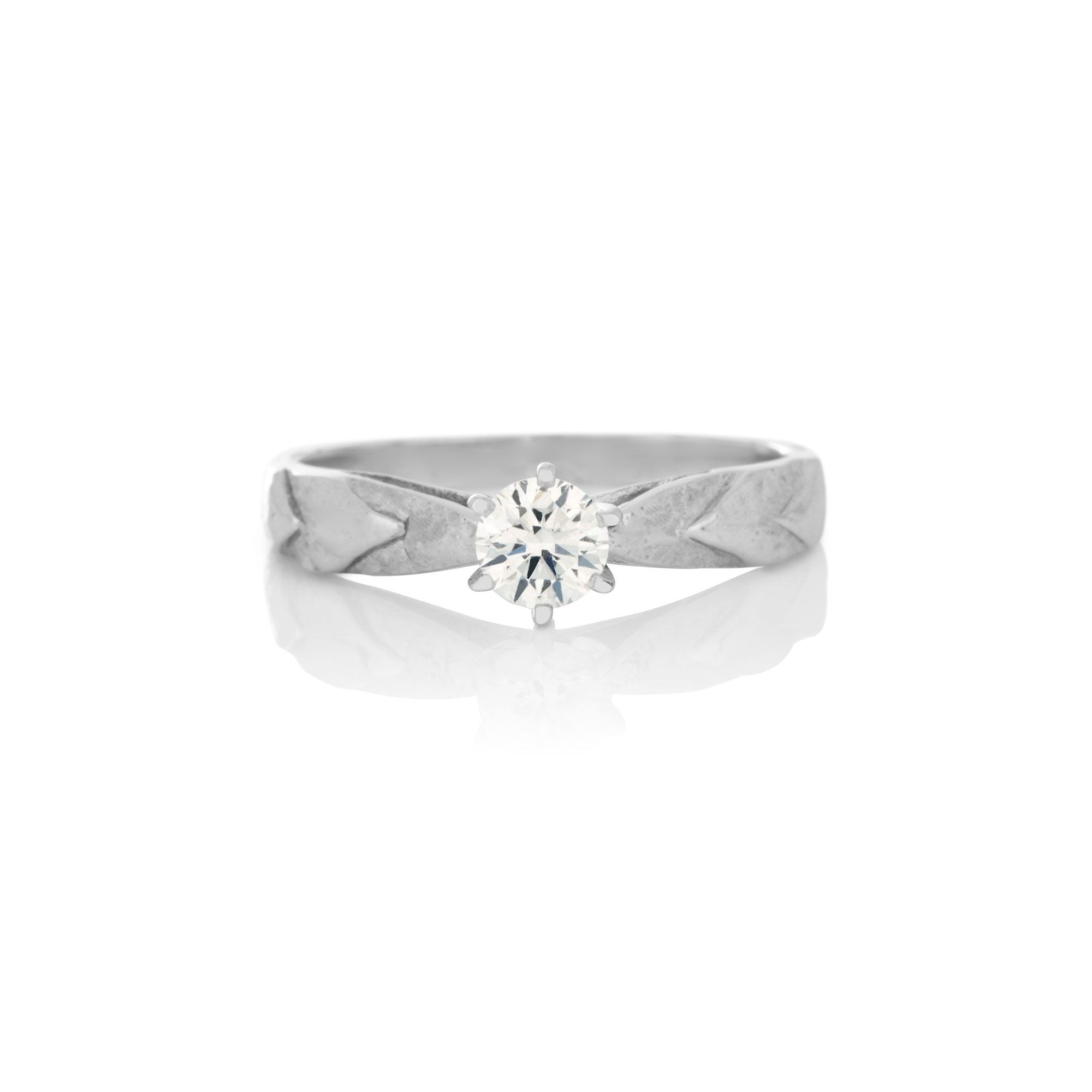 Women's diamond ring - RAN